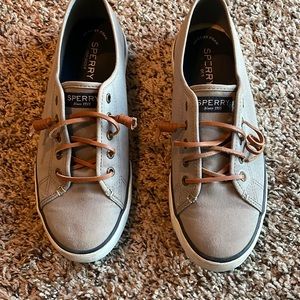 Sperry slip on boat shoes